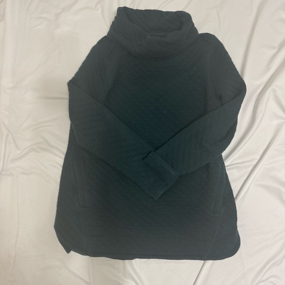 Duluth turtleneck tunic sweater, dark green quilted w/ pockets size large - Picture 1 of 5
